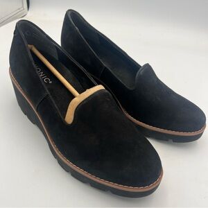 Vionic Black Wedges